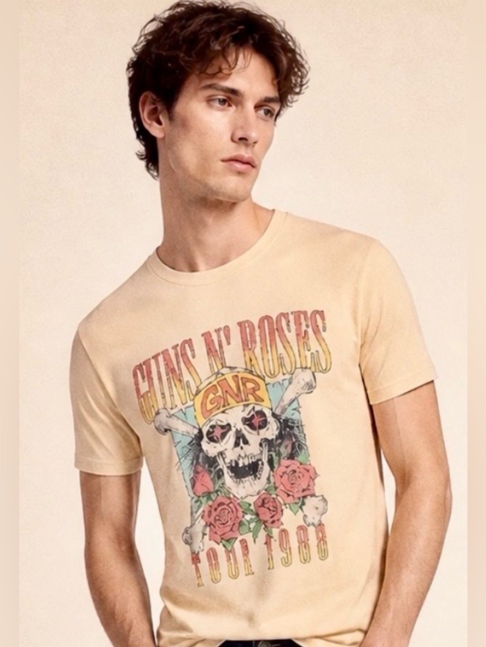 Men’s Lucky Brand Cream Guns N' Roses Tour 1988 Graphic Crew Neck Tee S
